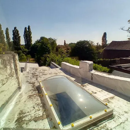 Σπίτι διακοπών 4 Bedrooms House With Enclosed Garden And Wifi At *
