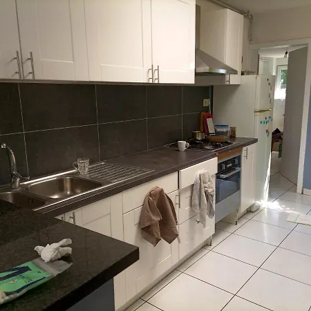4 Bedrooms House With Enclosed Garden And Wifi At