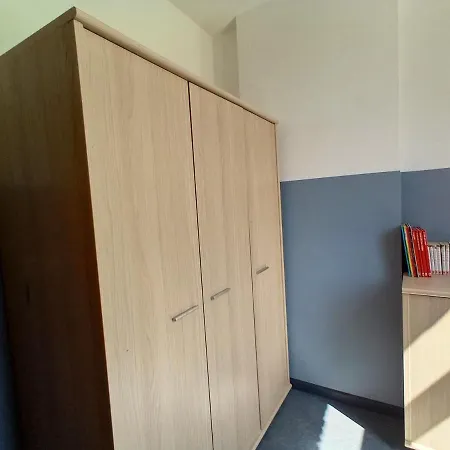 4 Bedrooms House With Enclosed Garden And Wifi At *