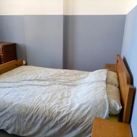 4 Bedrooms House With Enclosed Garden And Wifi At *